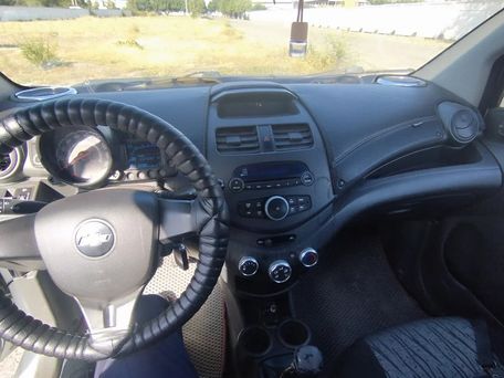 Chevrolet Spark, 2010 — photo 8