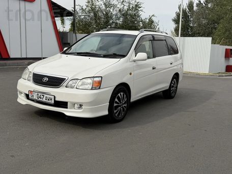 Toyota Gaia, 2001