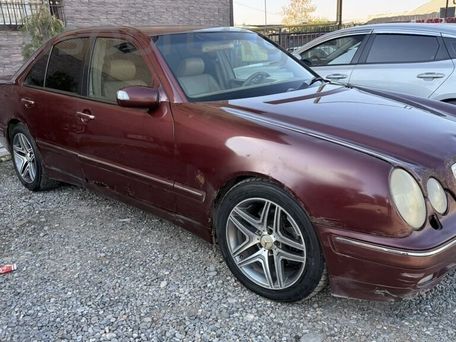 Mercedes-Benz E-Класс, 2001 — 照片 8