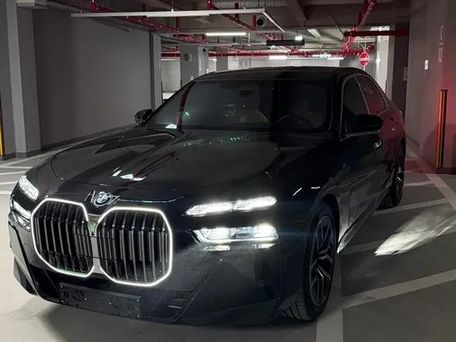 BMW 7 серии, 2026 — 照片 1