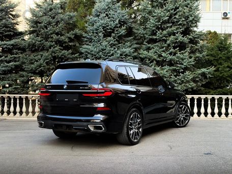 BMW X7, 2023 — photo 4