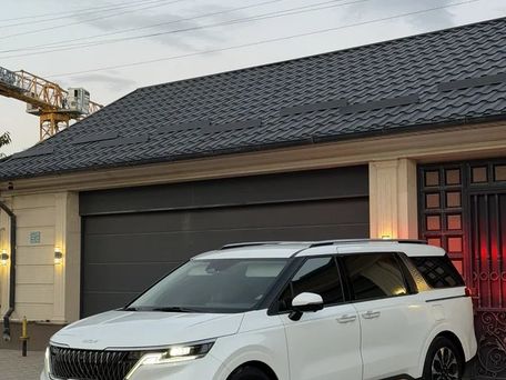Kia Carnival, 2023 — сүрөт 3