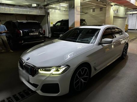BMW 5 серии, 2021 — 照片 2