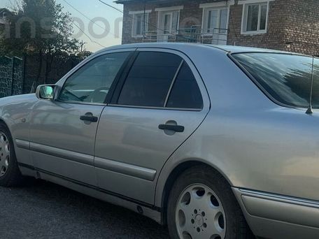 Mercedes-Benz E-Класс, 1996 — фото 2