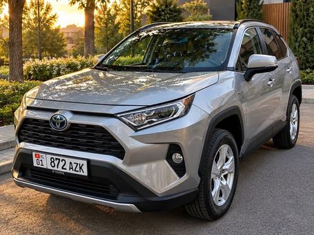 Toyota RAV4, 2021 — сүрөт 1
