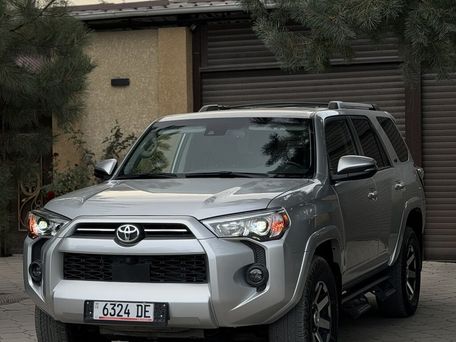 Toyota 4Runner, 2023 — фото 2