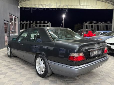Mercedes-Benz E-Класс AMG, 1993 — 照片 6