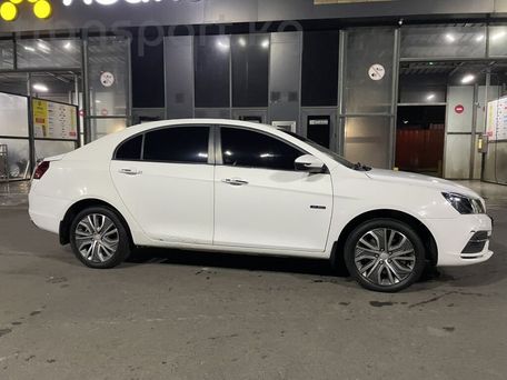 Geely Emgrand, 2018 — photo 4