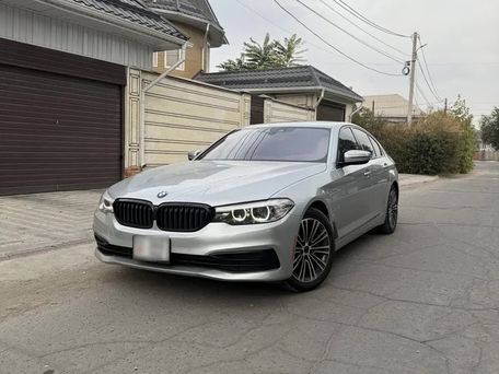 BMW 5 серии, 2019 — фото 1