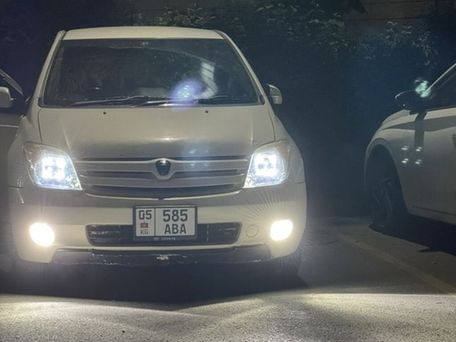 Toyota Ist, 2002 — сүрөт 2