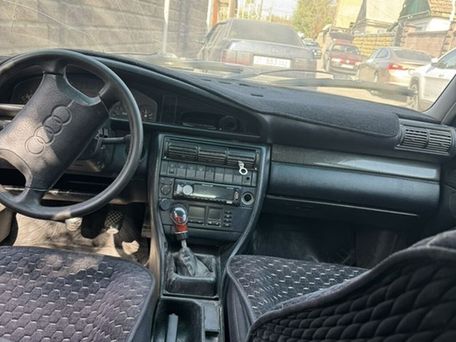 Audi 100, 1992 — 照片 4