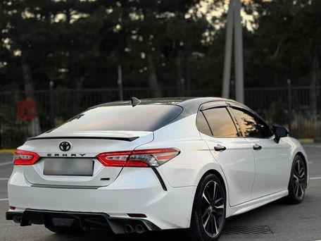 Toyota Camry, 2019 — photo 3