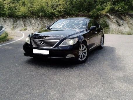Lexus LS, 2008