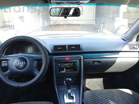 Audi A4, 2002 — 照片 1