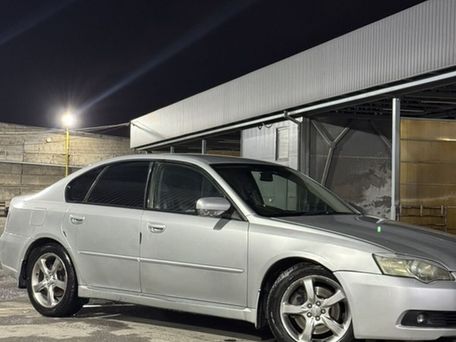 Subaru Legacy, 2003 — 照片 2