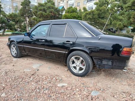 Mercedes-Benz E-Класс, 1991 — photo 4