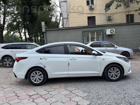 Hyundai Solaris, 2017 — photo 2