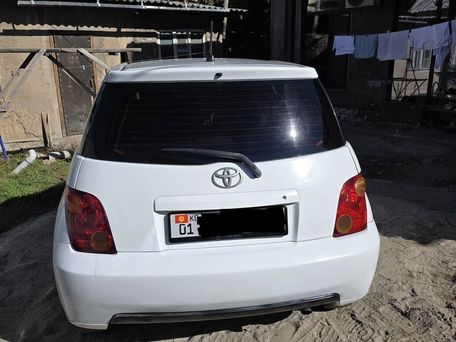 Toyota Ist, 2002 — photo 2