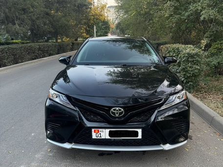 Toyota Camry, 2019 — 照片 6