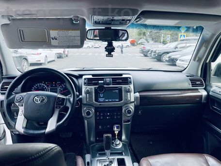 Toyota 4Runner, 2018 — фото 15