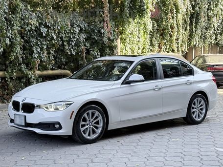 BMW 3 серии, 2018 — 照片 1