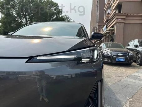 Changan Qiyuan Q05, 2025 — 照片 8