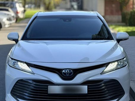 Toyota Camry, 2018 — сүрөт 1