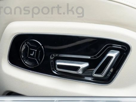 Audi A8, 2021 — фото 19