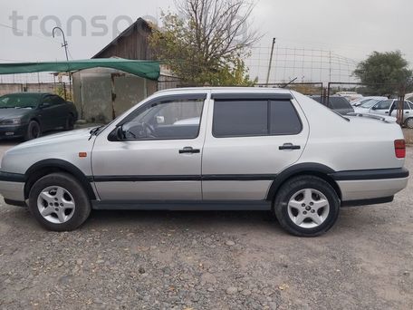 Volkswagen Vento, 1993 — сүрөт 3