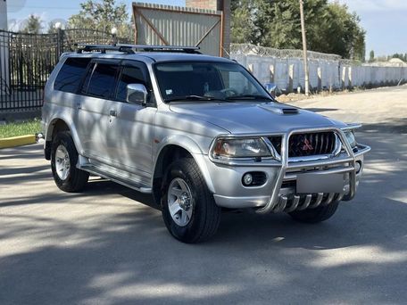 Mitsubishi Pajero, 2023