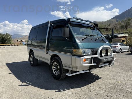 Mitsubishi Delica, 1994 — фото 4