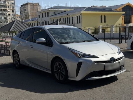 Toyota Prius, 2019 — photo 2