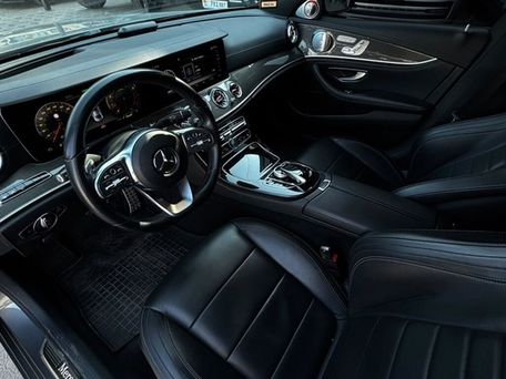 Mercedes-Benz E-Class, 2019 — photo 7