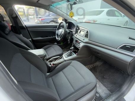 Hyundai Elantra, 2018 — 照片 9
