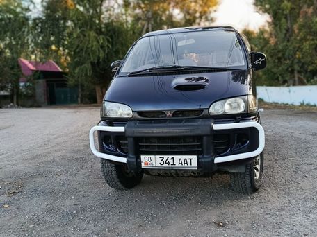 Mitsubishi Space Gear, 1994 — сүрөт 1