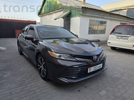 Toyota Camry, 2017 — 照片 2