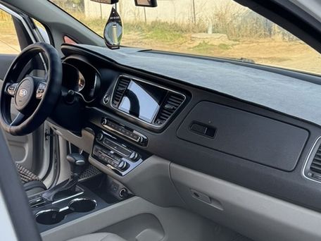 Kia Carnival, 2018 — photo 10