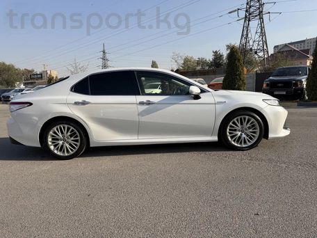 Toyota Camry, 2019 — photo 2