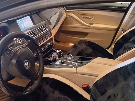 BMW 5 серии, 2011 — 照片 8