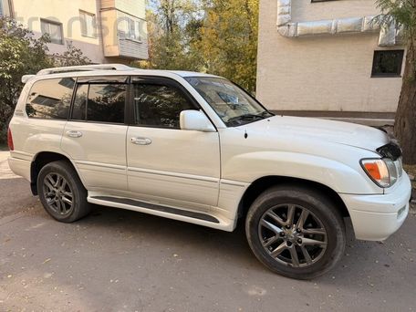 Lexus LX, 2003 — 照片 3
