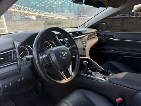 Toyota Camry, 2019 — фото 11