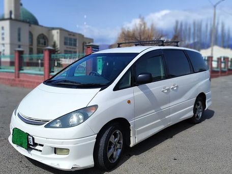Toyota Estima, 2002 — photo 1