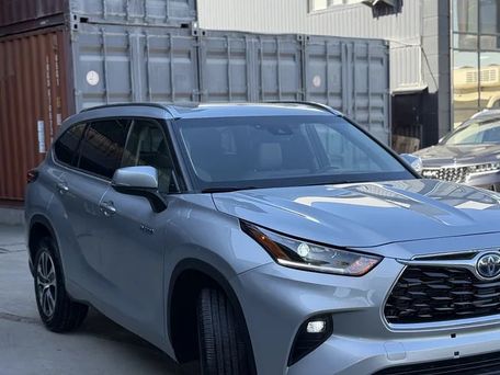 Toyota Highlander, 2021 — сүрөт 1