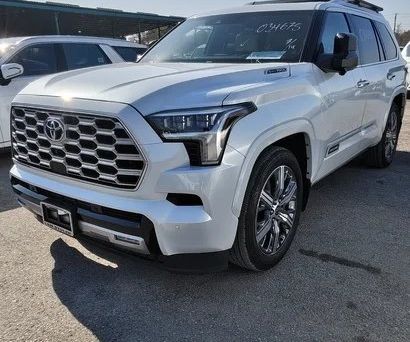 Toyota Sequoia, 2024 — photo 2