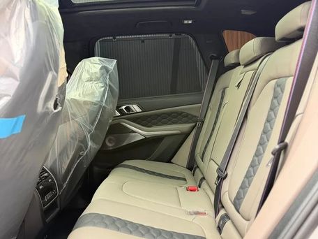 BMW X5 M, 2025 — photo 12