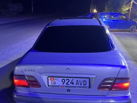 Mercedes-Benz E-Класс, 1999 — photo 8