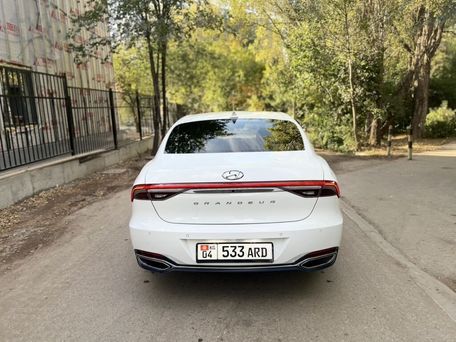 Hyundai Grandeur, 2022 — 照片 3