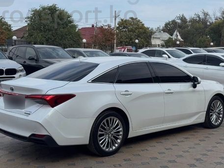 Toyota Avalon, 2018 — фото 4