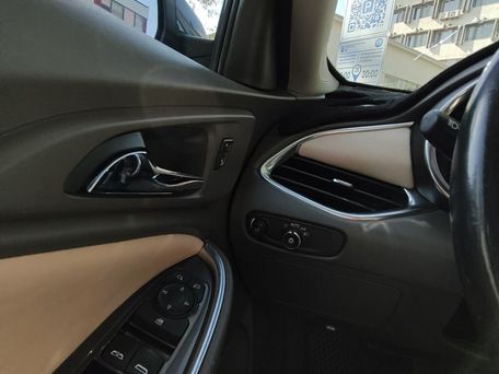Chevrolet Malibu, 2020 — сүрөт 13