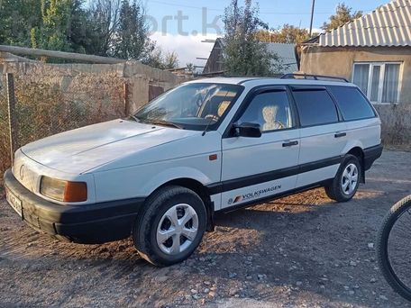 Volkswagen Passat, 1989 — сүрөт 1